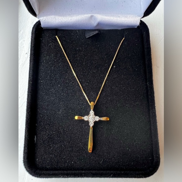 SOLD Diamond Cross Necklace 10k Gold by Kay Jewlers - Picture 1 of 5